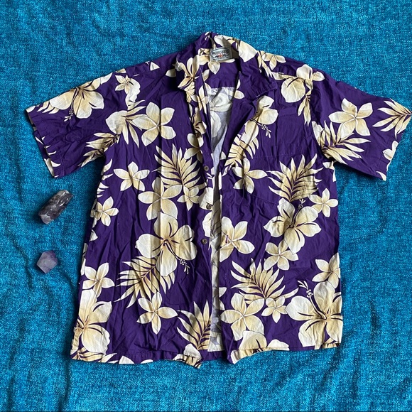 Hawaiian Shirt - Picture 1 of 2
